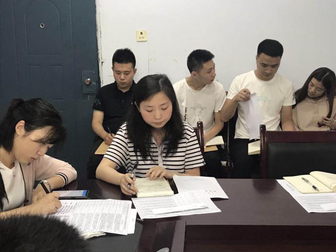 汽车与电子工程系组织召开预备党员转正大会