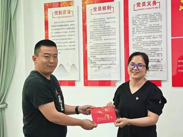 说明: 1